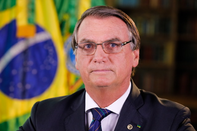 Bolsonaro apresenta melhora clínica, diz novo boletim