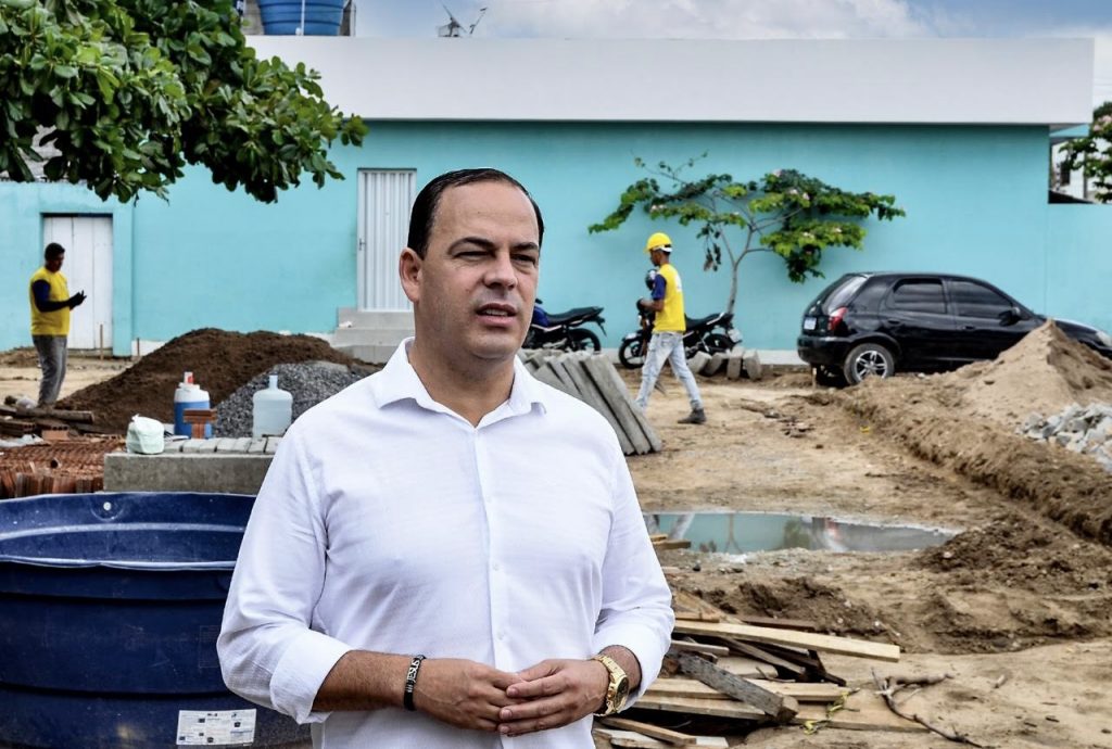 Sivaldo Albino visita obras em andamento em Garanhuns