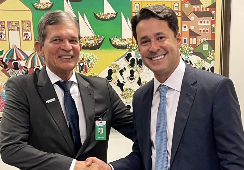 Anderson Ferreira discute conclusão da Refinaria Abreu e Lima