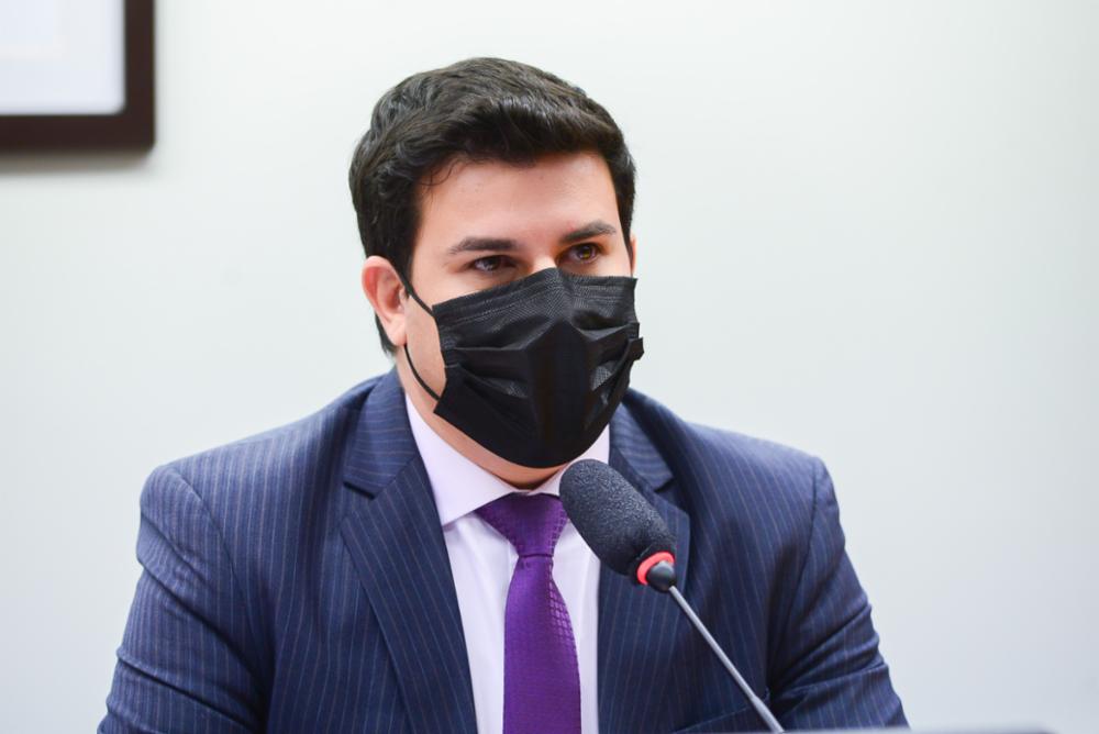 Cenário Político: Carlos Veras se anima para o Senado