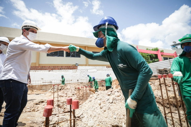 Prefeitura do Recife avança nas obras de nova sede de escola