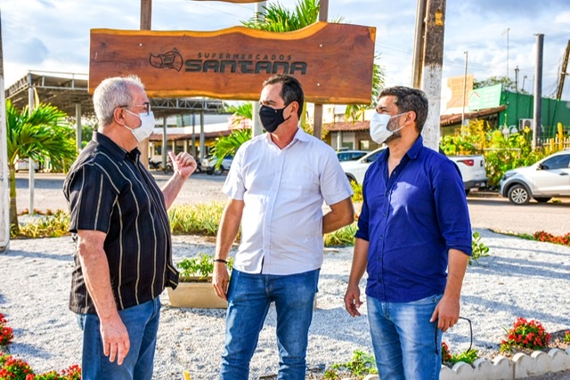 Mais um canteiro é entregue fruto de parceria entre Prefeitura de Gravatá e empresas privadas