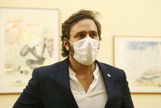 “A gente vai ter que avaliar”, diz secretário de Turismo sobre festas privadas no Carnaval