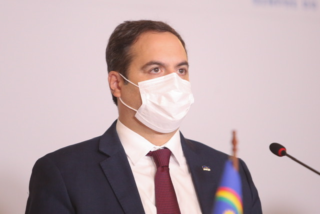 Paulo Câmara critica revogações de luto oficial feitas por Bolsonaro