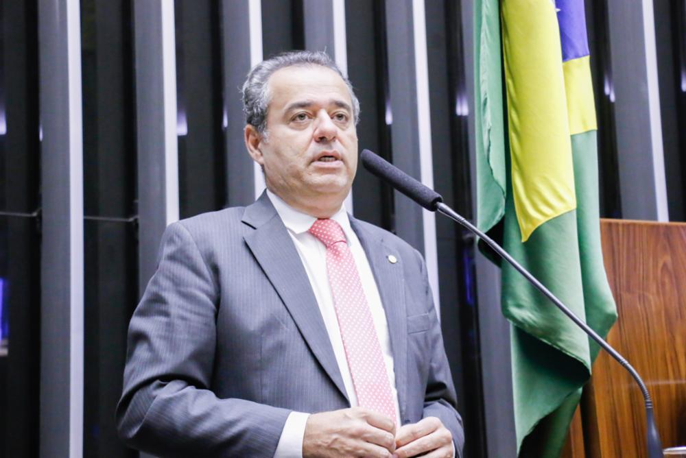 Colunista diz que Danilo Cabral será o nome do PSB