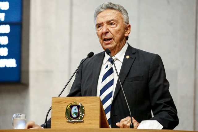 Cenário Político: um vice estratégico para a Frente Popular