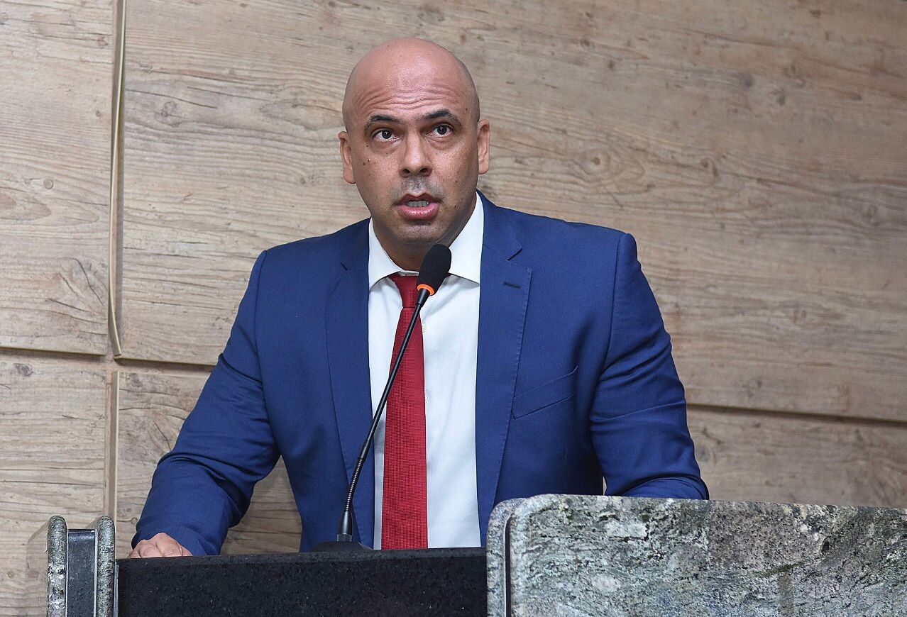 Anderson quer que empresas de Caruaru apresentem comprovante de vacinação dos funcionários