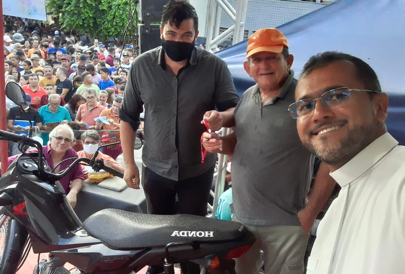 Padre que realizou bingo em Brejo chama críticos ao evento de “medíocres”