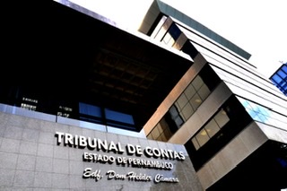 TCE revoga autorização de uso do Fundeb para pagamento de aposentadorias em Pernambuco