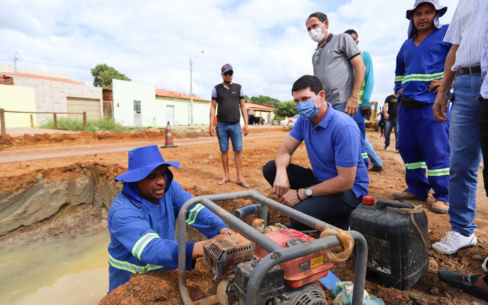 Obras de recapeamento da estrada do Maria Tereza seguem em ritmo acelerado