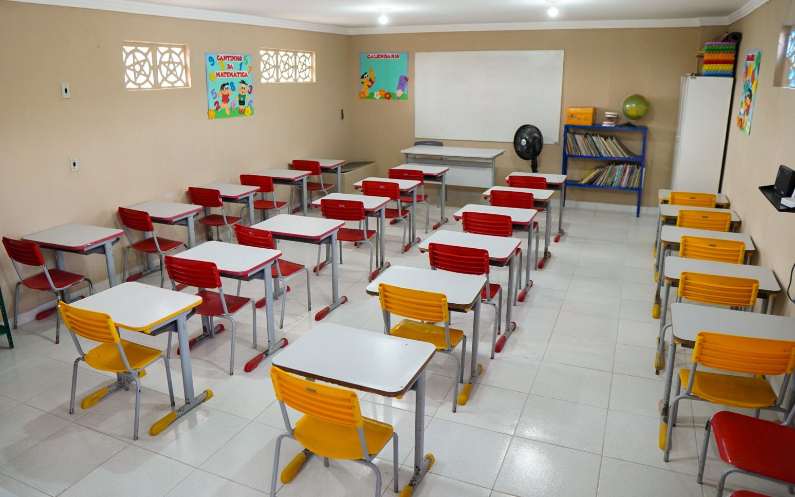 Dió entrega mais uma escola reformada em Riacho das Almas 