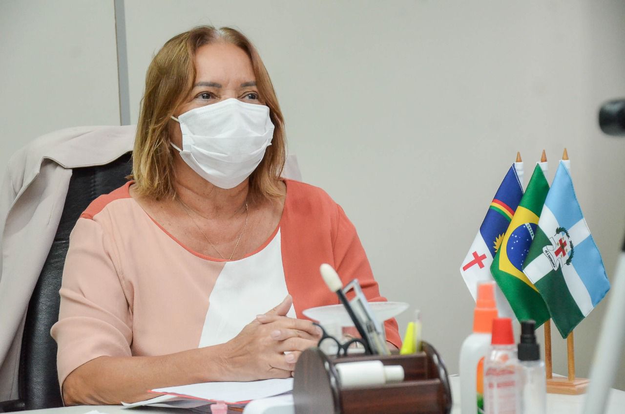 Nadegi antecipa salários e injeta mais de R$ 9 milhões na economia  