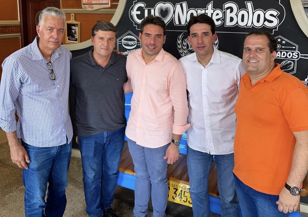 Ex-prefeito de Sairé declara apoio a João Paulo Costa