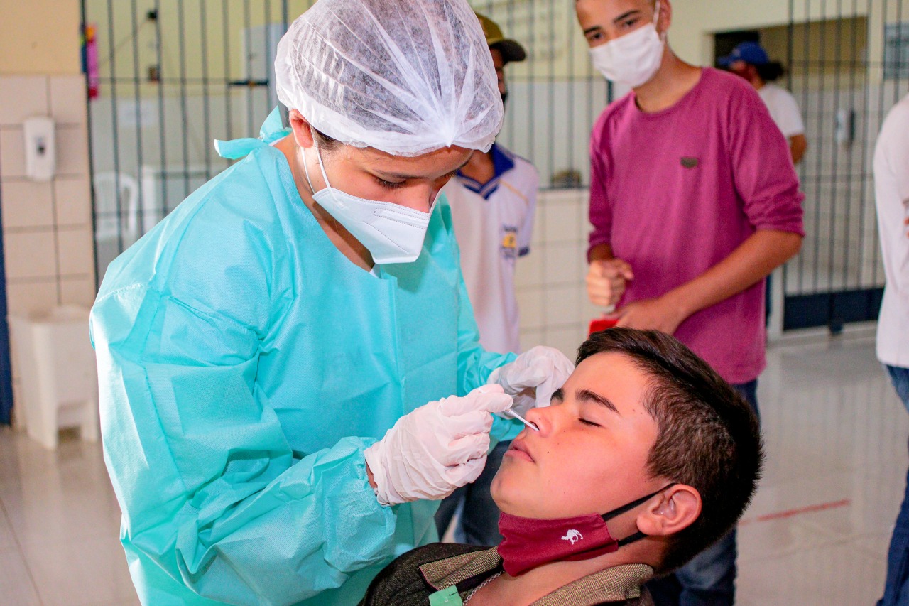 Gravatá promove testagem em escolas municipais