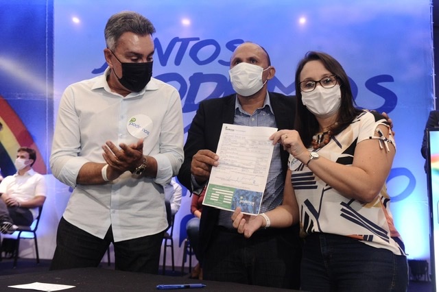 Vice-prefeito de Taquaritinga oficializa filiação ao Podemos