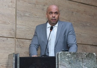 Anderson combate crime de maus-tratos a animal em Caruaru