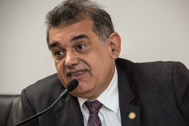 Deputado completa terceiro ano de mandato em defesa da educação