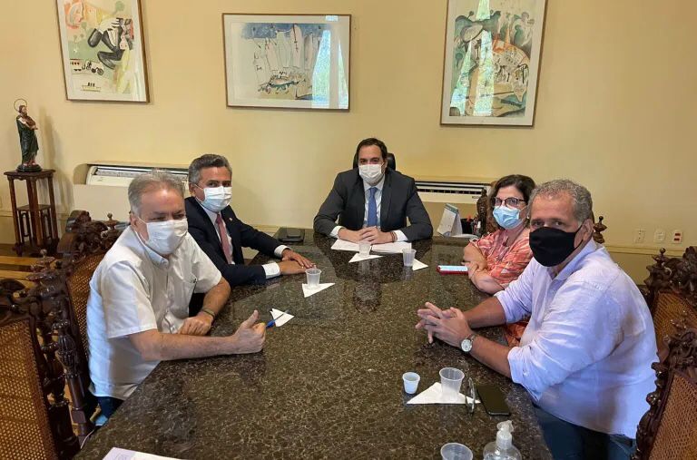 PT oficializa ao governador reivindicação pelo Senado