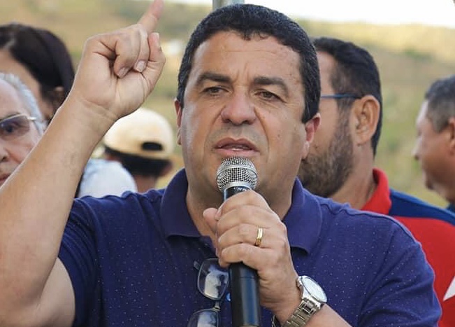 João Chaves cobra piso salarial dos professores a Josafá