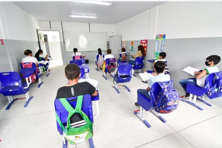 Aulas em Caruaru são mantidas em formato presencial