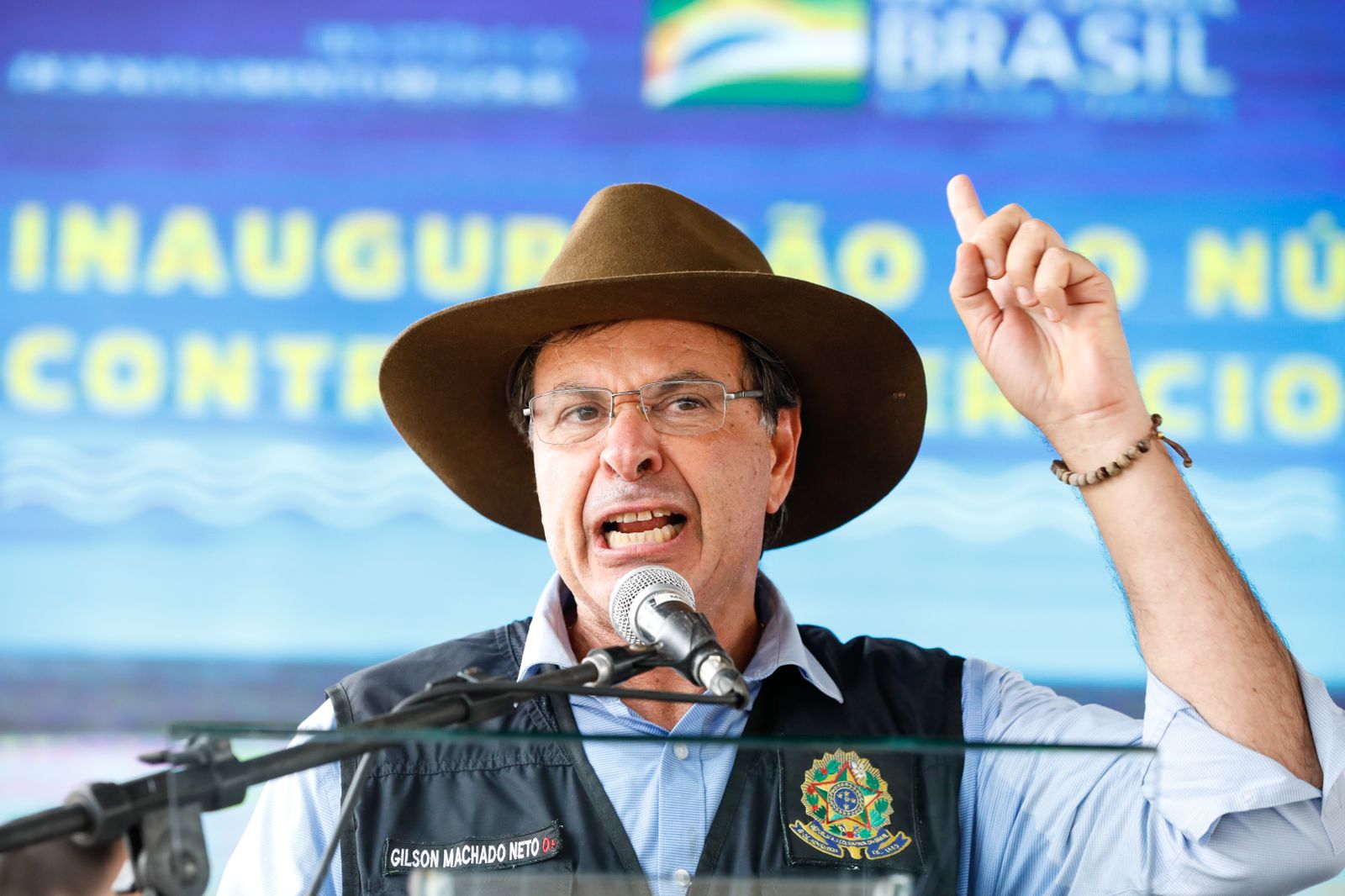 Bolsonaro diz que Gilson deve disputar o Senado