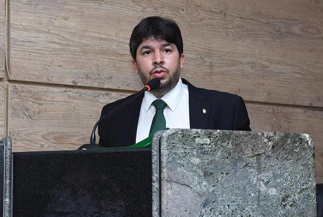 Oposição pede que Raquel Lyra reenvie projeto sobre os conselheiros tutelares