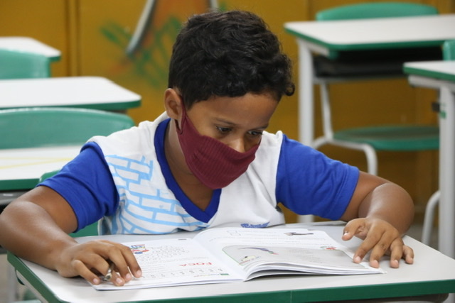 Estudantes de Olinda de volta às salas de aula