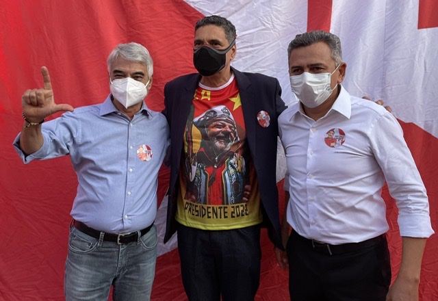 João Paulo oficializa retorno ao PT