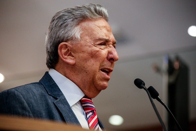 Mágoa de Queiroz com Raquel parece não ter fim