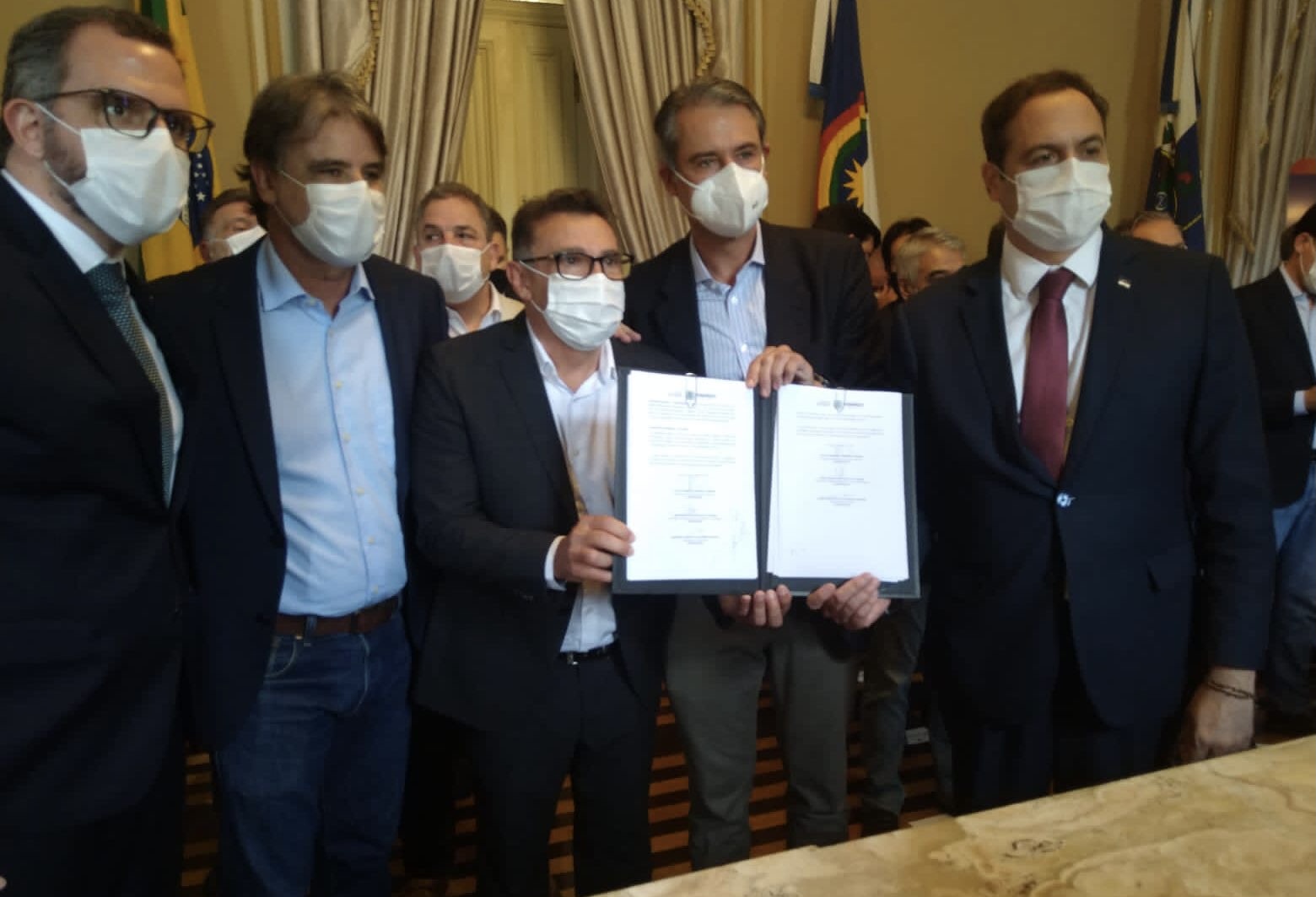 Wellington Maciel e Paulo Câmara assinam convênios de quase R$ 3 milhões para Arcoverde