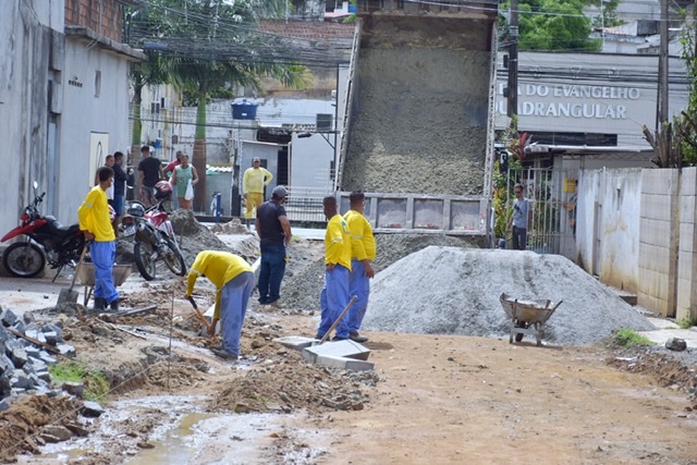 Prefeitura do Recife realiza obras no Porto da Madeira