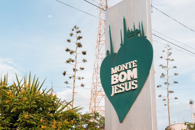 Raquel Lyra anuncia novas obras no Monte Bom Jesus