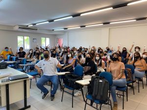 Calouros iniciam aulas presenciais na Asces-Unita