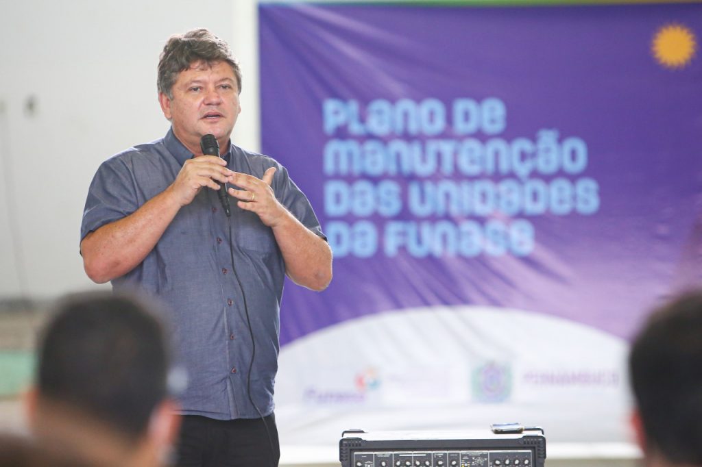 Estado lança microparques profissionalizantes da Funase