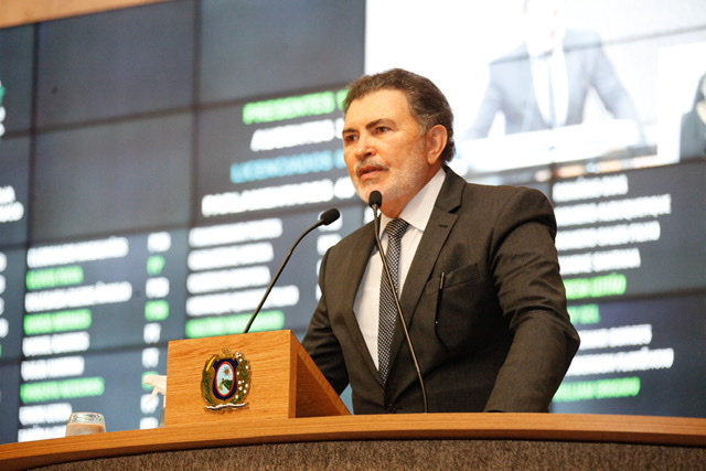 Na Alepe, Tony Gel defende a criação do Cartão da Moda 