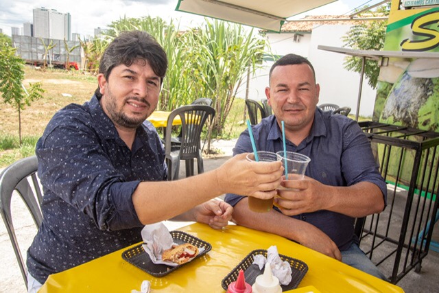 O brinde que selou a paz