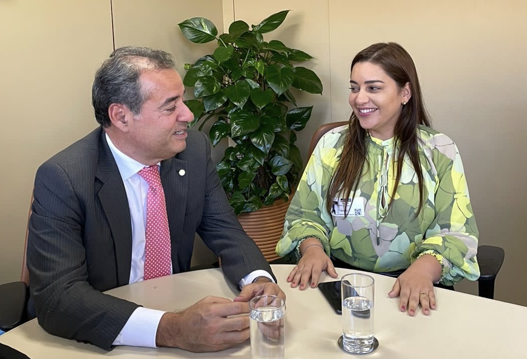 Prefeita de Jaqueira declara apoio a Danilo Cabral