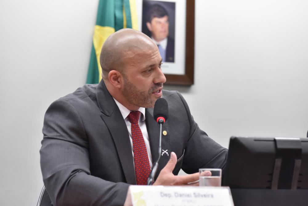 Daniel Silveira é eleito vice-presidente de Comissão na Câmara 