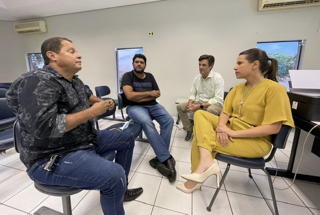 Raquel Lyra se reúne com coordenadores de pré-campanha 