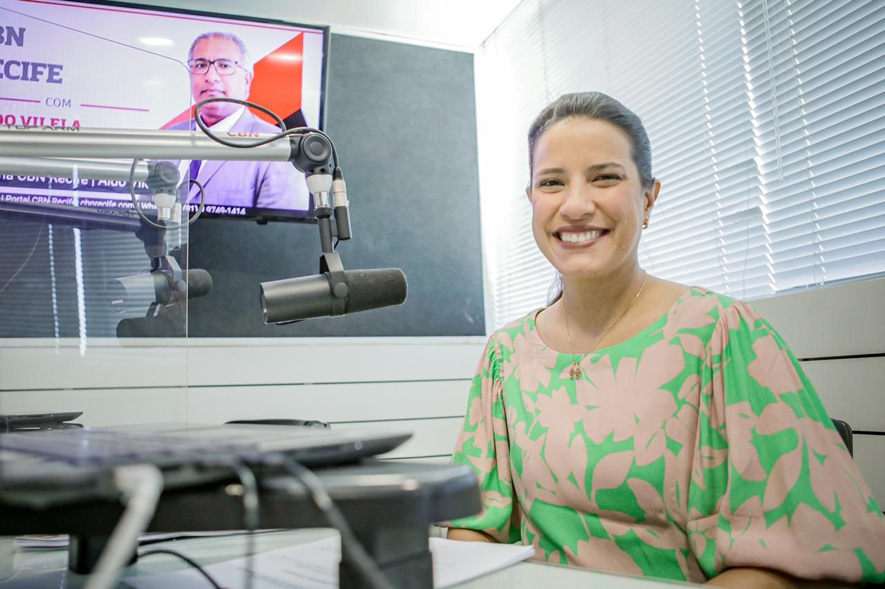 Raquel questiona governo sobre promessas não cumpridas