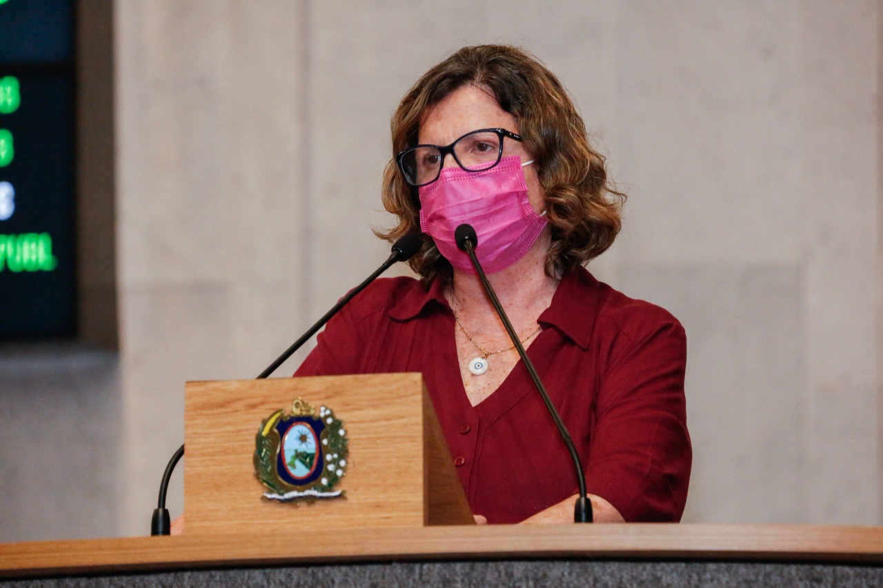 Cenário Político: diferentes personagens e o mesmo enredo