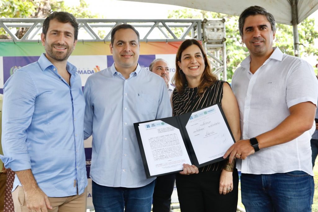 Paulo Câmara libera mais R$ 153 milhões para Noronha  