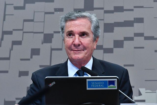 Collor terá que devolver cota parlamentar usada indevidamente