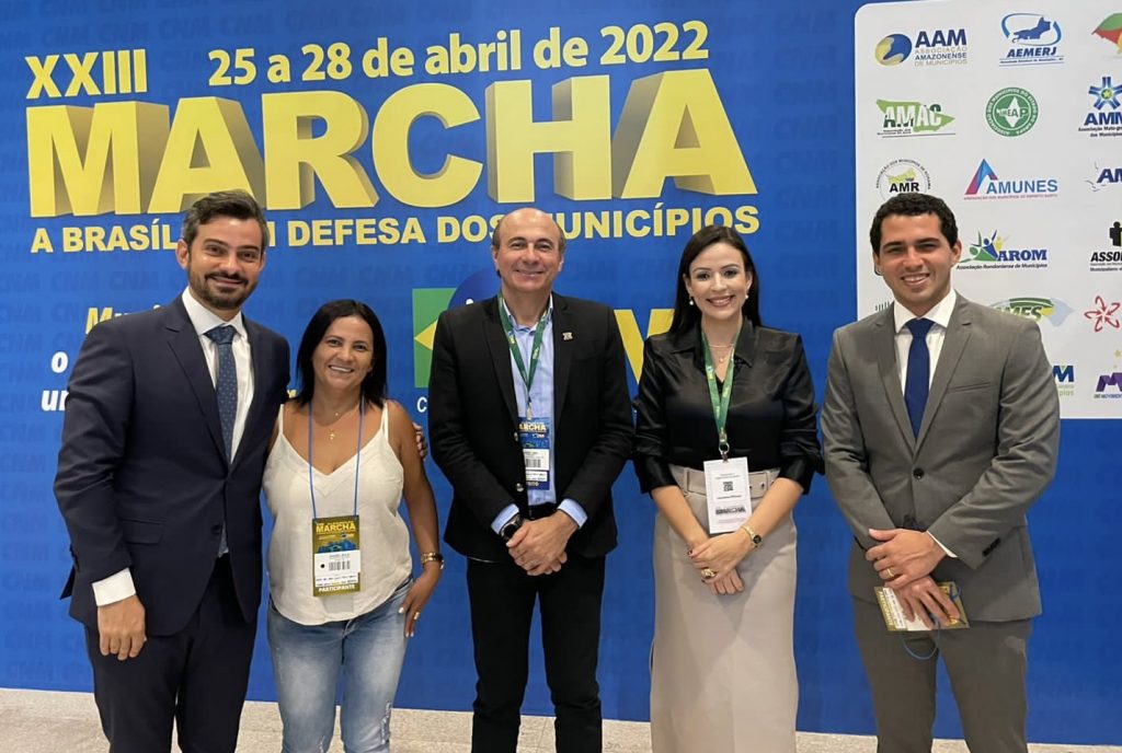 Márcia Conrado debate pautas municipalistas em Brasília 