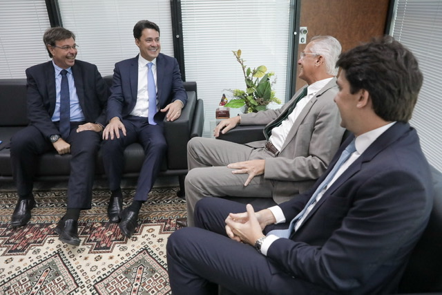 Anderson incentiva participação de jovens no processo eleitoral 