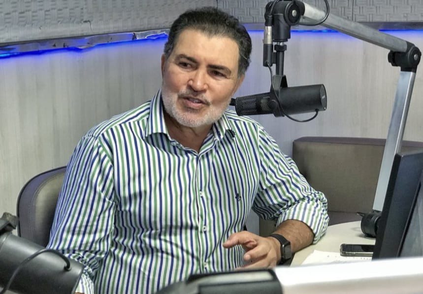 Tony pede que PM reveja proibição de rádios de pilha nos estádios