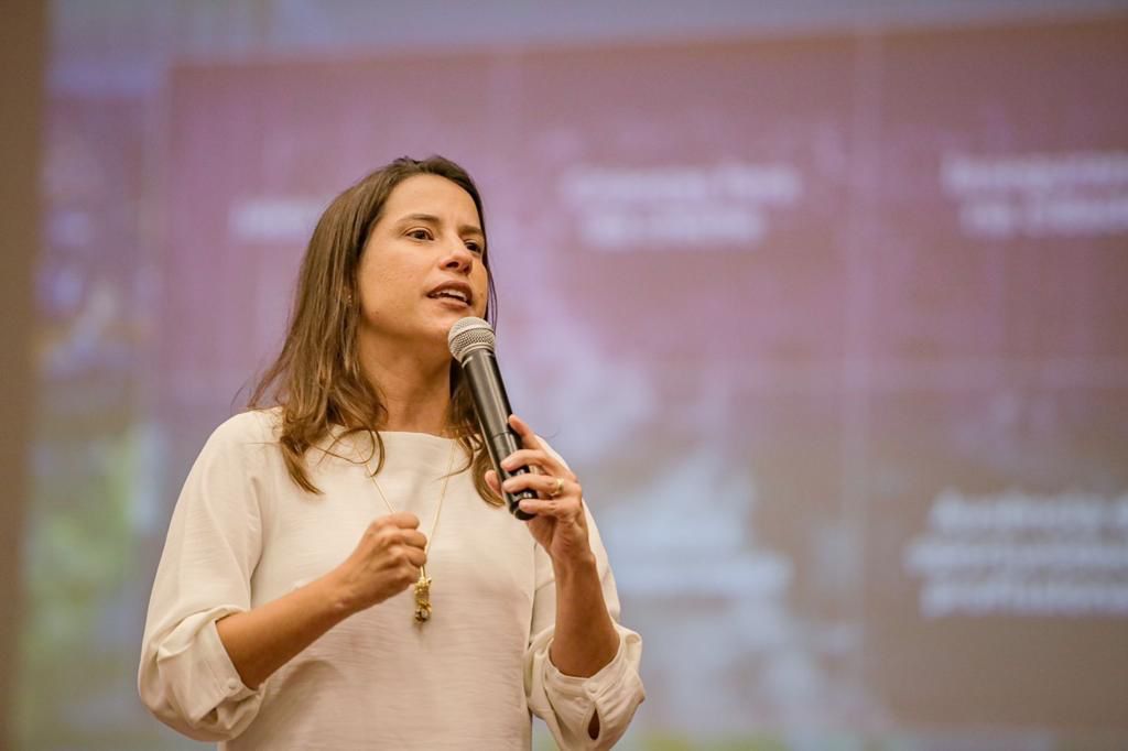 Raquel Lyra defende melhorias para o metrô do Recife