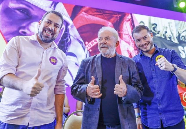 PSOL oficializa apoio à pré-candidatura de Lula