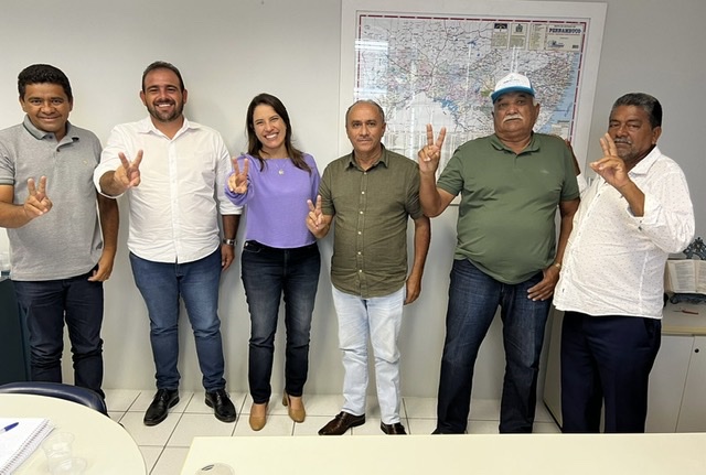 Três vereadores do União Brasil fecham com Raquel