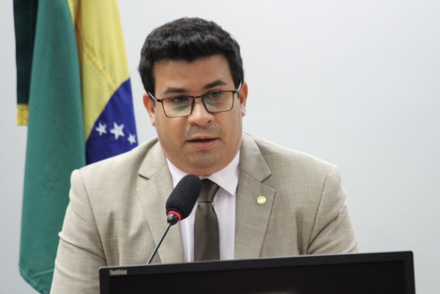 Cenário Político: acordo deve vetar Veras para o Senado